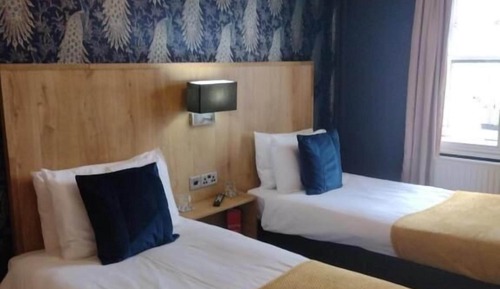 Twin Room, Ensuite