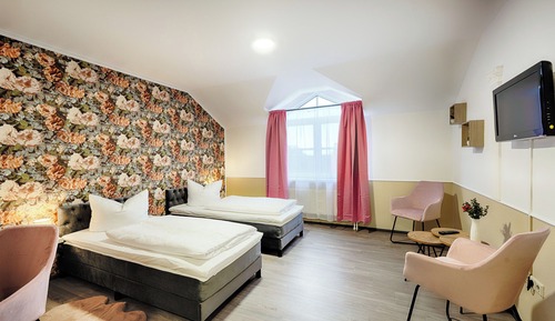 Comfort Twin Room
