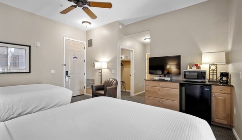 Standard Room, 2 Queen Beds, Non Smoking