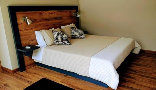 Double Room, 1 King Bed (Velão)