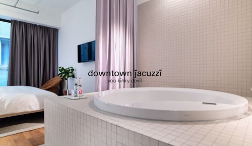 Downtown Jacuzzi