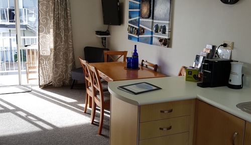 Family Apartment, 2 Bedrooms, Kitchen, Partial Ocean View