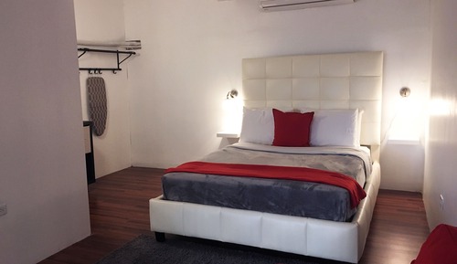 Apartment, Multiple Beds