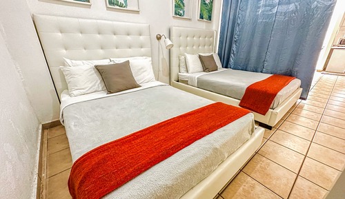 Studio, Multiple Beds