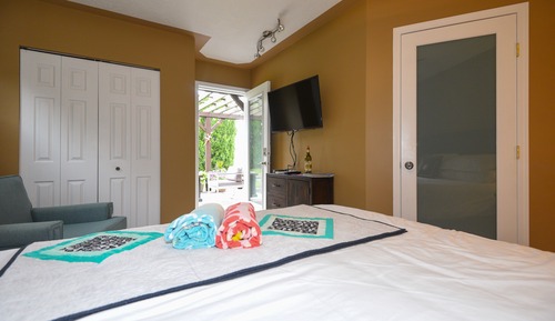 Deluxe Room, 1 King Bed, Non Smoking