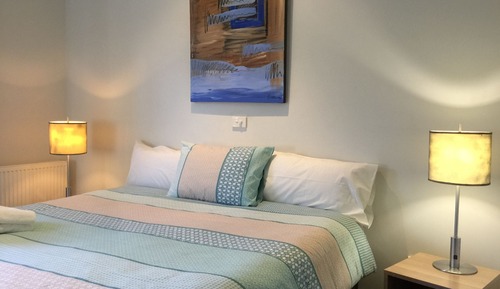 King Room @ The Courtyard (Cabin Style)