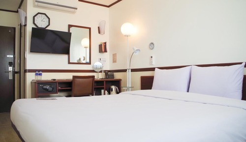 Double Room, 1 King Bed, Smoking