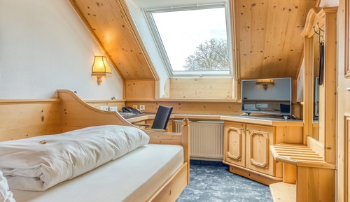 Single Room (Hotel)