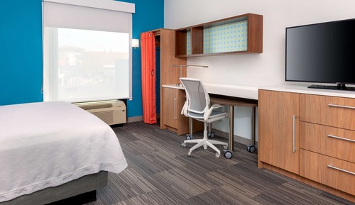 Studio Suite, 1 King Bed, City View