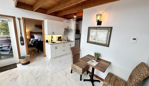 House (Hot Tub & Waterfront / Doc Holiday Ca)