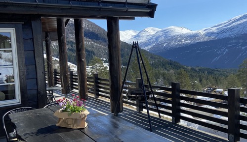 Family Cabin, Multiple Beds, Non Smoking, Mountain View