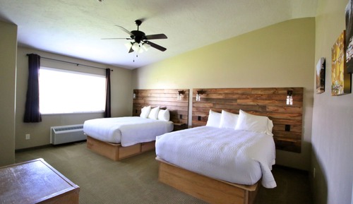 Deluxe Room, 2 Queen Beds, Non Smoking