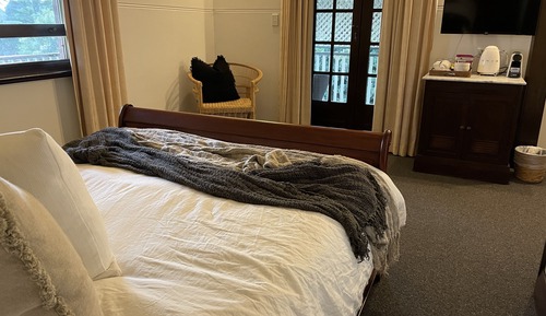 Room 8