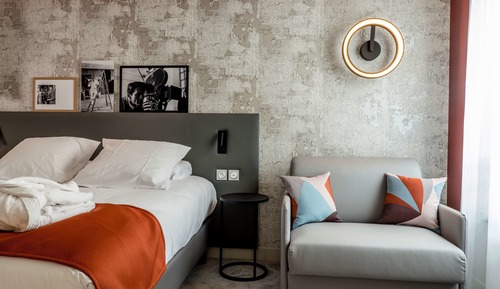 Standard Room, 1 Queen Bed, Non Smoking (with Sofabed)