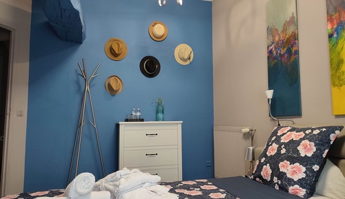 Family Room (Smokey)