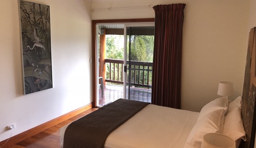 Classic Room, 1 Queen Bed, Valley View