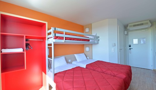Standard Room, 3 Twin Beds