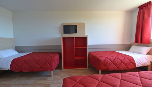 Room, Multiple Beds (Essentiel Plus)
