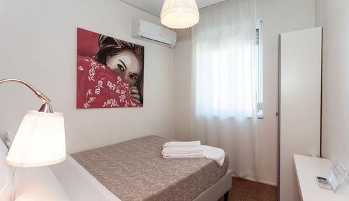Double Room, 1 Double Bed (3)
