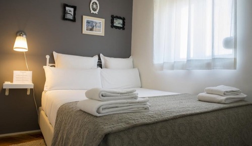 Double Room (4)