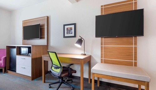 Suite, 1 King Bed, Accessible, Bathtub (with Sofabed)