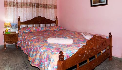 City Apartment, 2 Bedrooms, Smoking