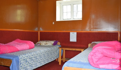 Economy Room, 2 Twin Beds, Non Smoking, Mountain View