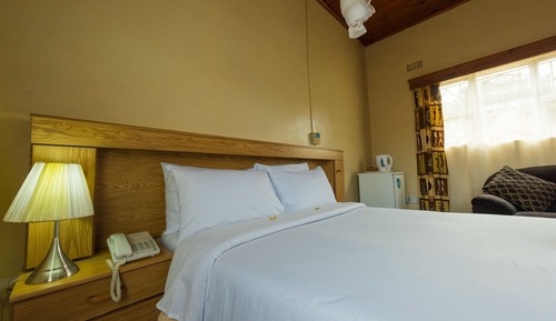 Standard Double or Twin Room, Garden View