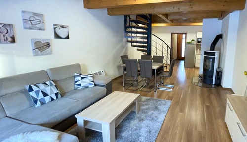 Deluxe Apartment