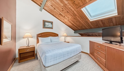 Loft Queen Suite