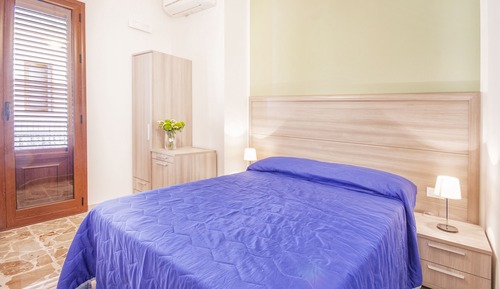 Deluxe Double Room Single Use, Balcony