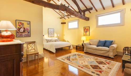 Double Room (Amarelo)