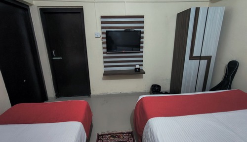 Room, Multiple Beds, Non Smoking