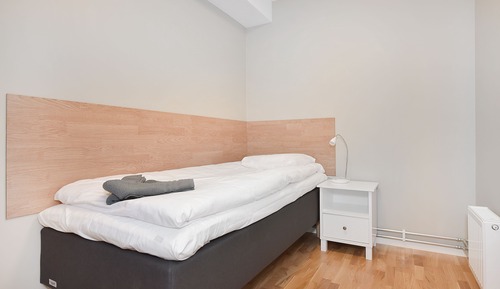 Single Room (Shared Studio)