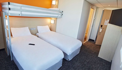 Standard Room, 3 Twin Beds