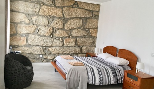 Suite, 1 Double Bed, Private Bathroom (Linha 1)