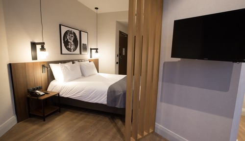 Premium Room, 1 Queen Bed with Sofa bed, Balcony