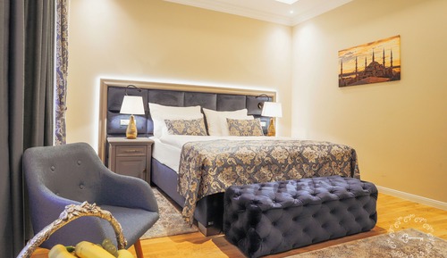 Deluxe Double Room, 1 King Bed, City View