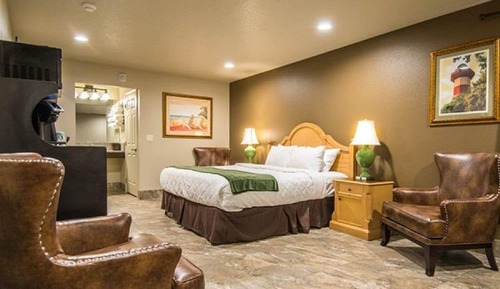 Standard Room, 1 Bedroom, Non Smoking (Large 1 King with Sleeper Sofa)