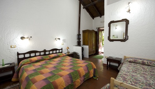 Triple Room (SOLE)