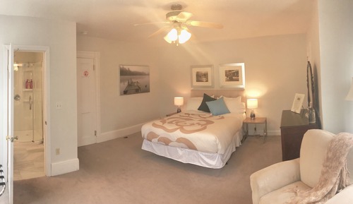 Classic Room, 1 King Bed (Room 4)
