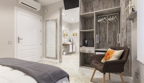 Basic Room, Accessible (Eix Macia)