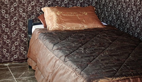 Basic Tent, 1 Twin Bed, Mountain View