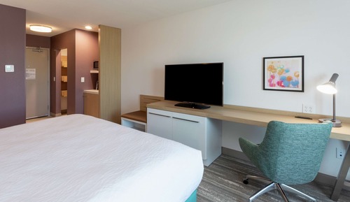 Room, 1 King Bed, Accessible (Hearing)