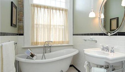 Standard Double Room, Ensuite (Queen Mary)