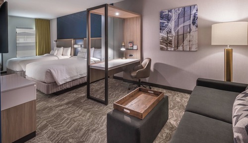 Suite, Multiple Beds (Hearing Accessible)