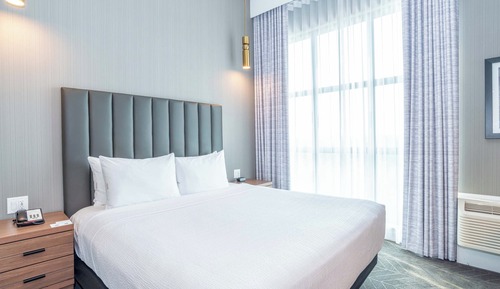Standard Suite, 1 King Bed with Sofa bed, Kitchenette