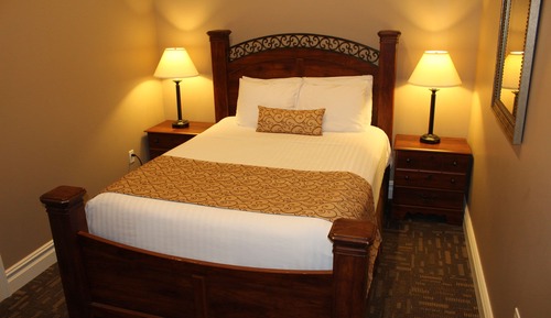 Luxury Condo, Multiple Beds