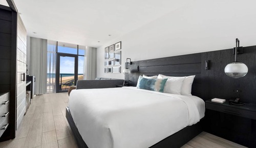 Deluxe Room, 1 King Bed, Terrace, Oceanfront