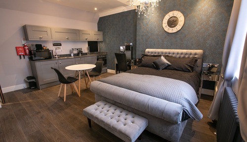 Luxury Apartment (Norwich Puppet Theatre)